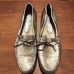 Vaneli Gold Leather Driving Loafers Sz 8.5 Women